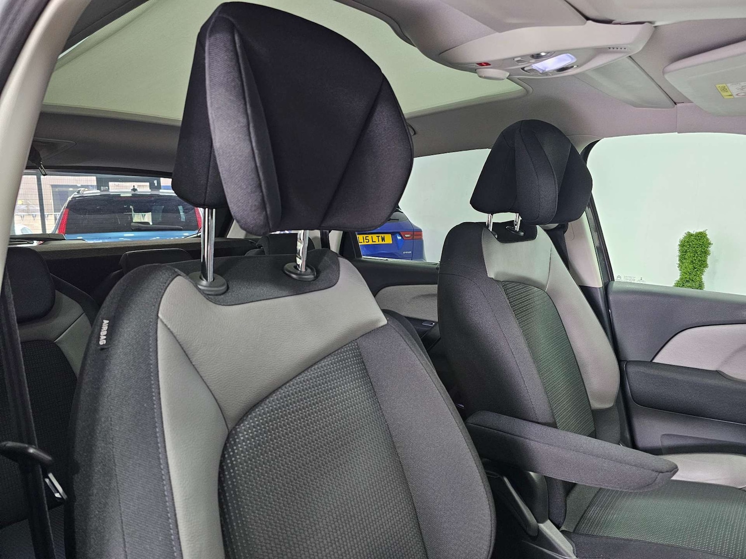 Used Citroen C4 2019 for sale - 76972336: Photo 81