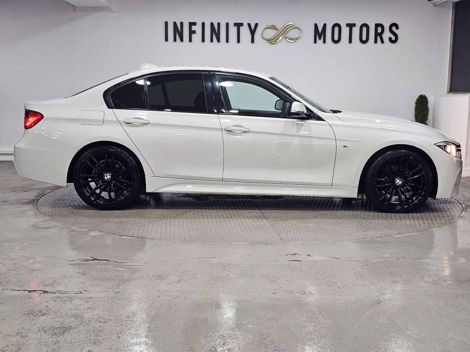 Used BMW 3 Series 2013 for sale - 77477839: Photo 35