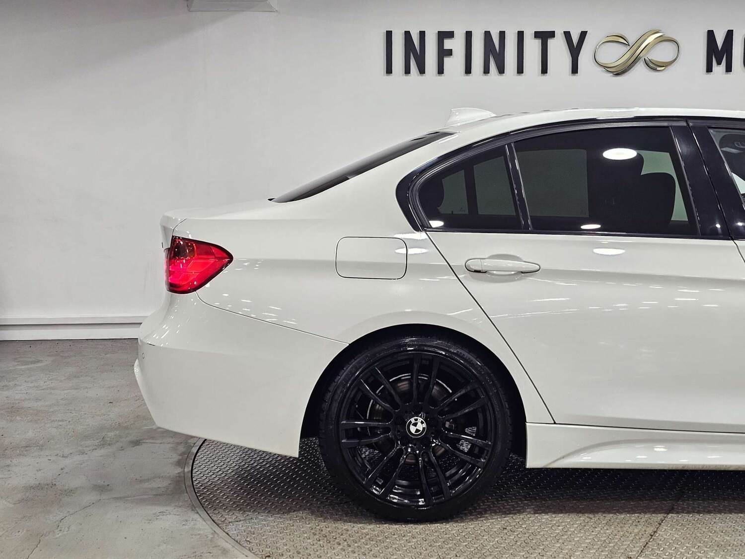 Used BMW 3 Series 2013 for sale - 77477839: Photo 37