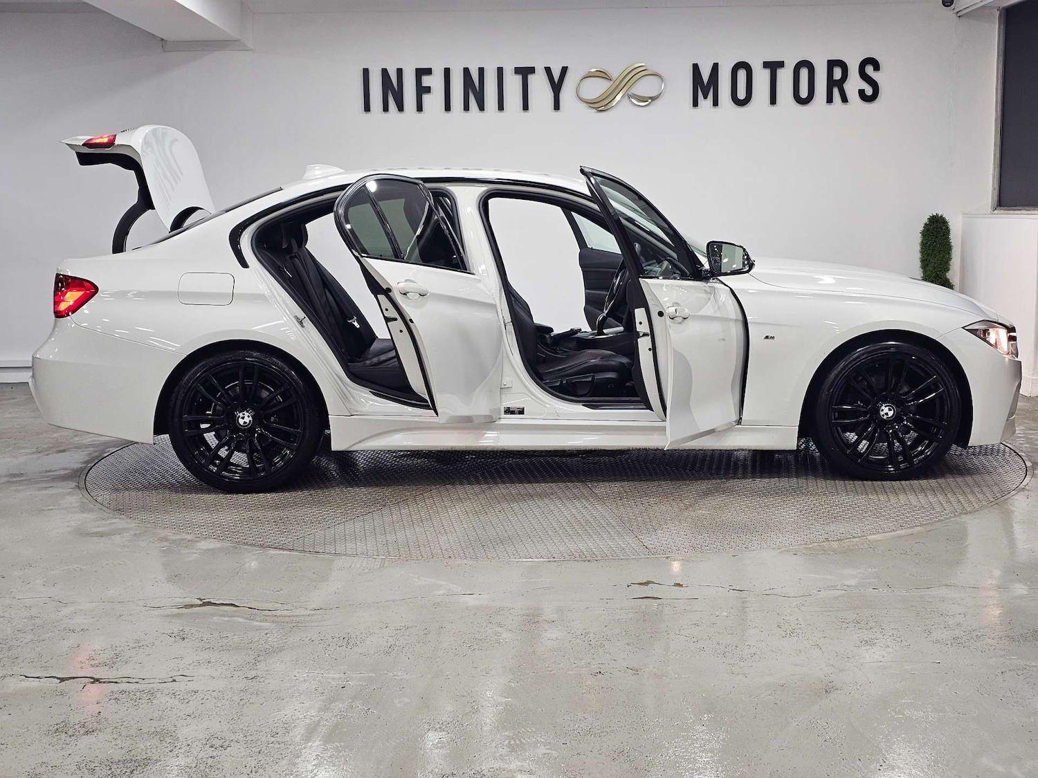 Used BMW 3 Series 2013 for sale - 77477839: Photo 42