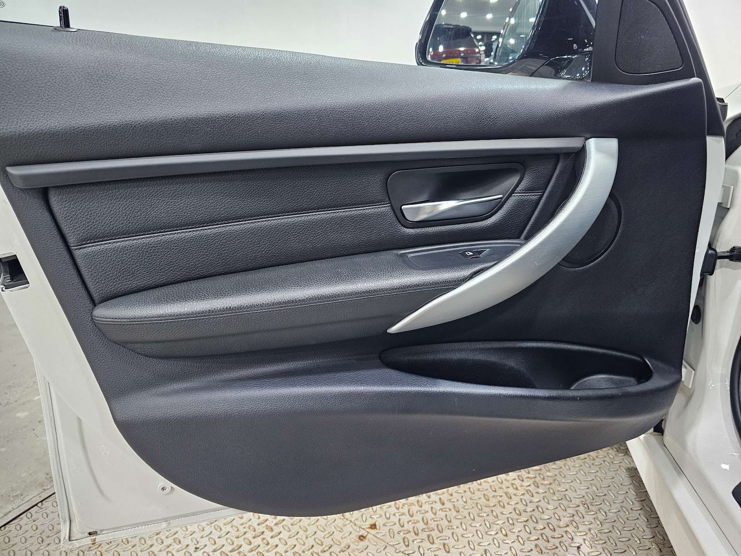 Used BMW 3 Series 2013 for sale - 77477839: Photo 90