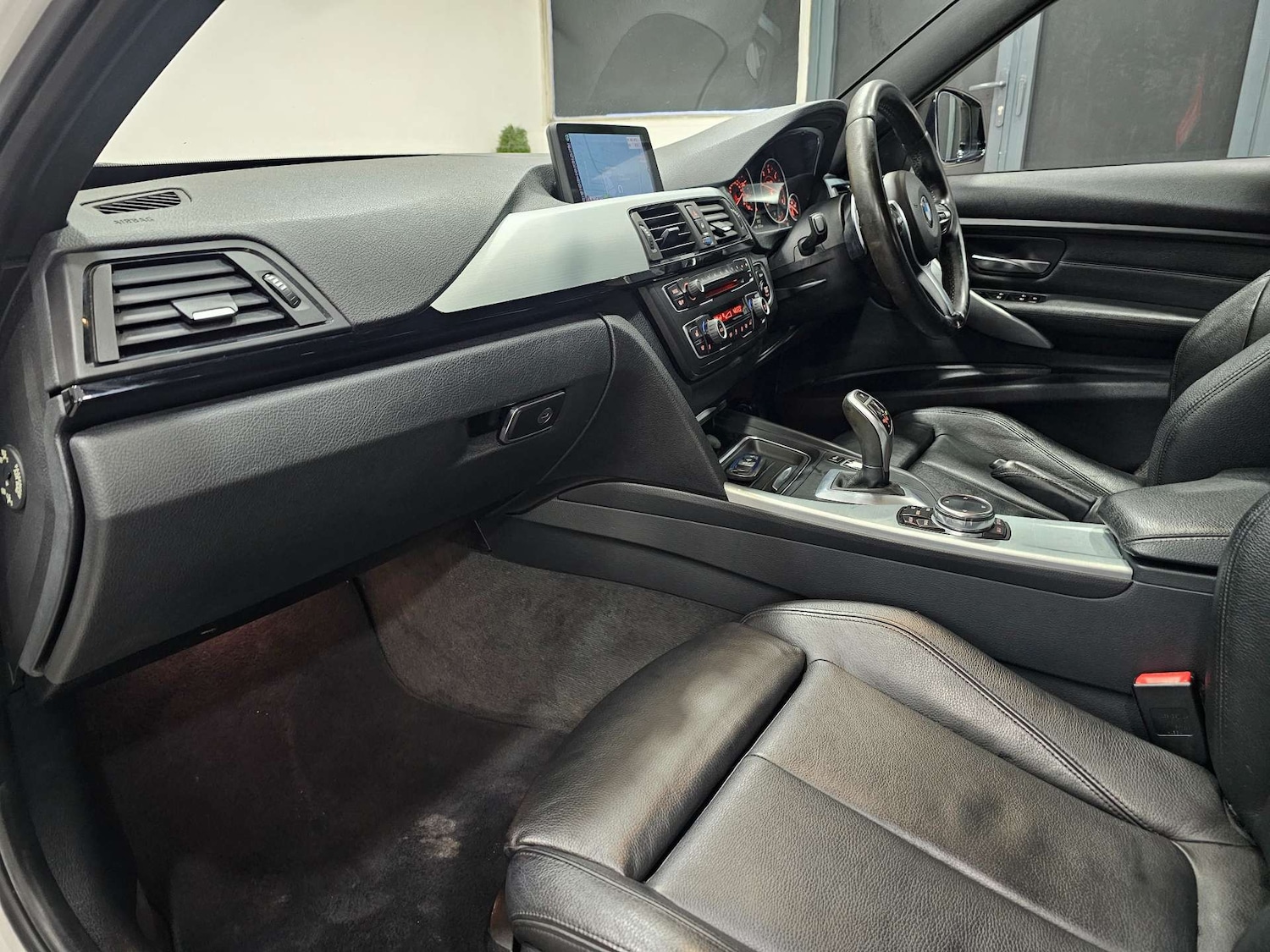 Used BMW 3 Series 2013 for sale - 77477839: Photo 92