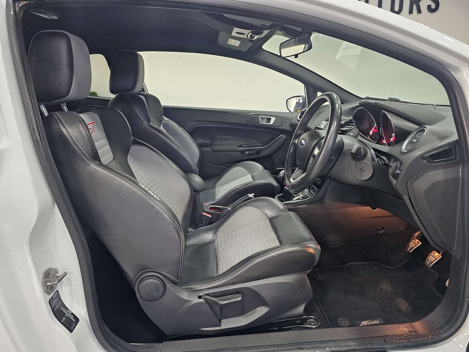 Used Ford Fiesta 2014 for sale - 76972464: Photo 2