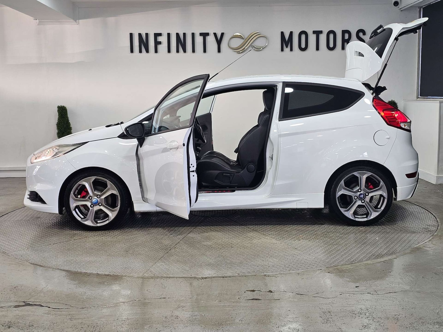 Used Ford Fiesta 2014 for sale - 76972464: Photo 48