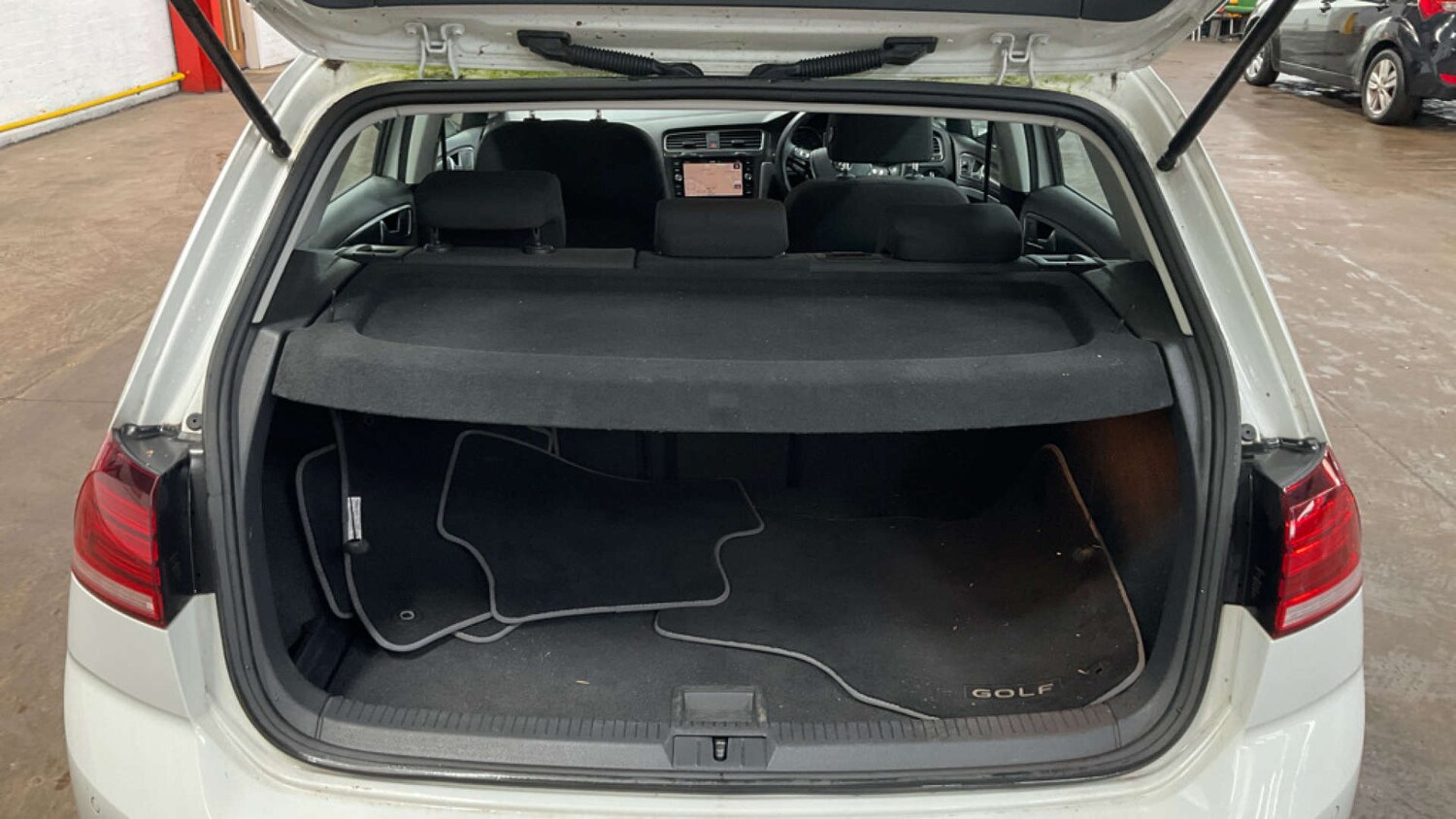 Used Volkswagen Golf 2017 for sale - 77562672: Photo 7