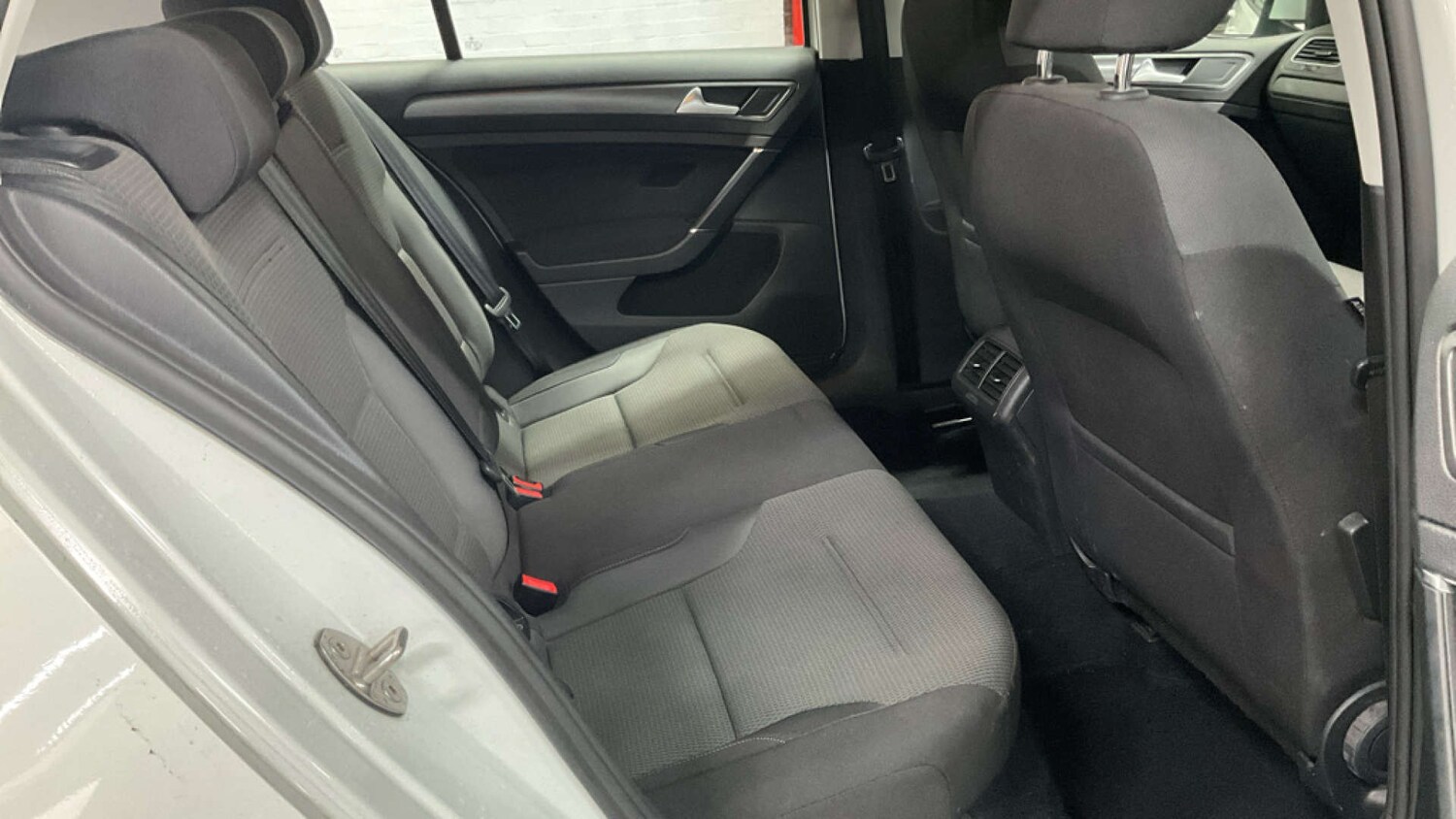 Used Volkswagen Golf 2017 for sale - 77562672: Photo 8