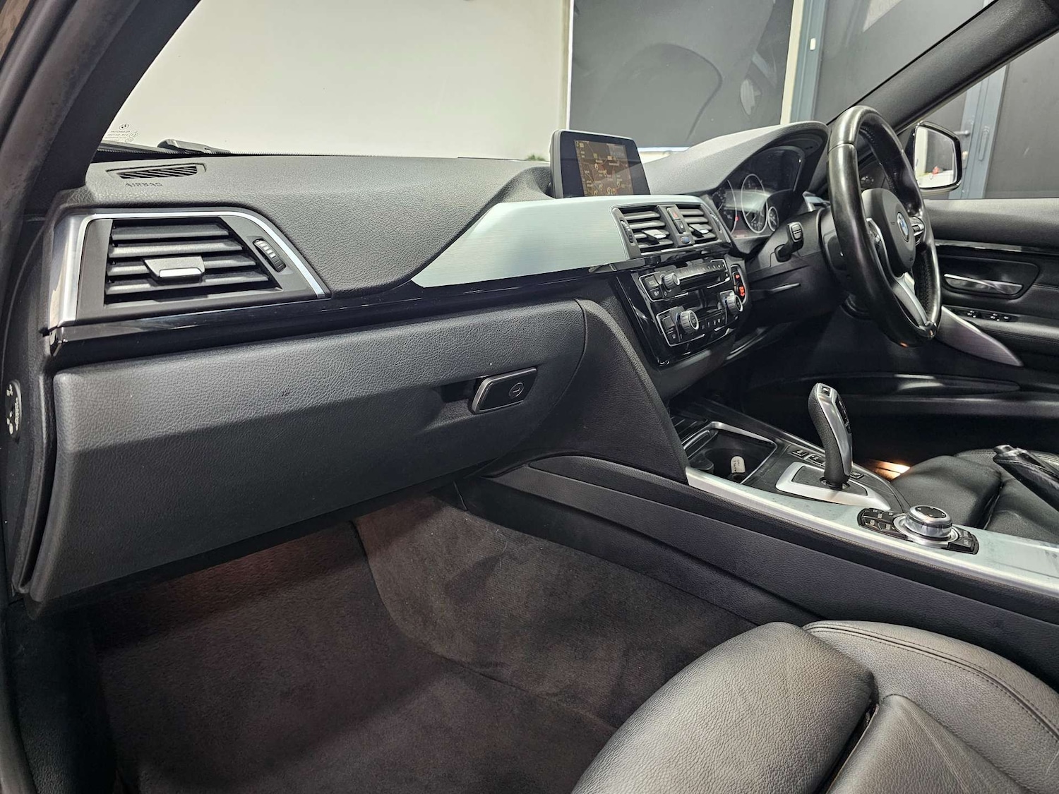 Used BMW 3 Series 2016 for sale - 77296445: Photo 86