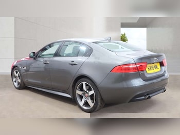 Used Jaguar XE 2018 for sale - 78525516: Photo