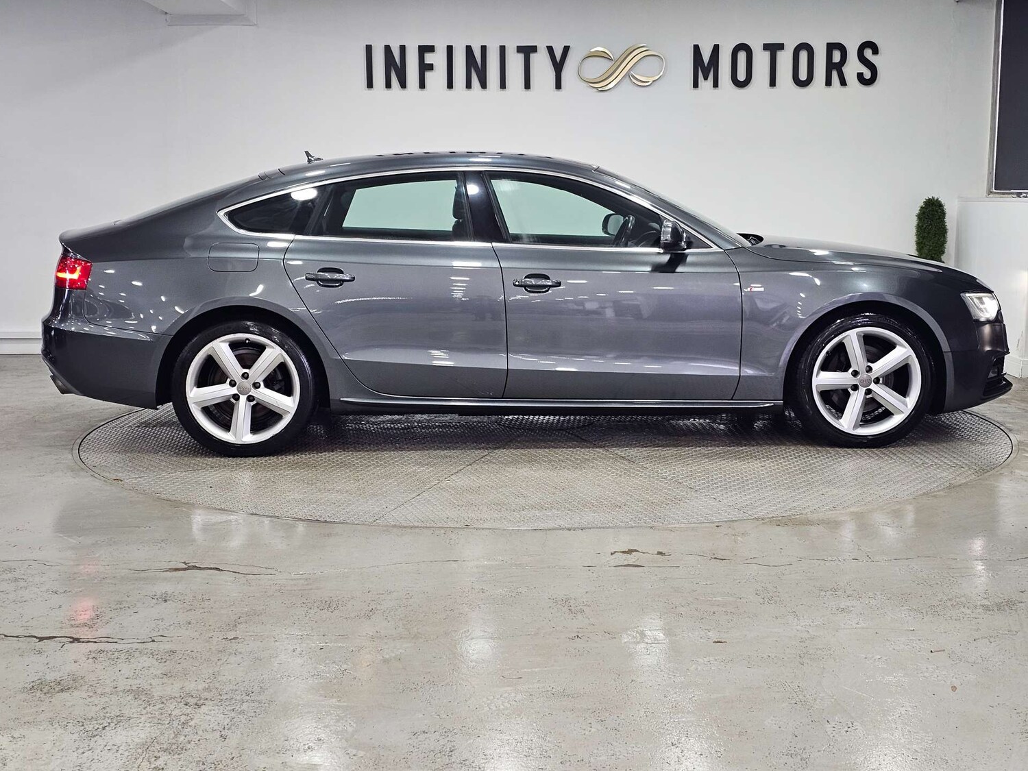 Used Audi A5 2013 for sale - 77399265: Photo 77