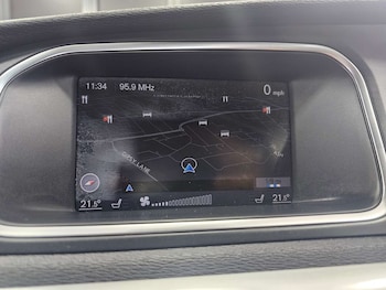 Used Volvo V40 2014 for sale - 77474633: Photo