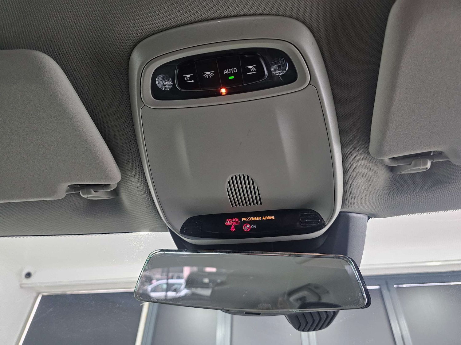 Used Volvo V40 2014 for sale - 77474633: Photo 57