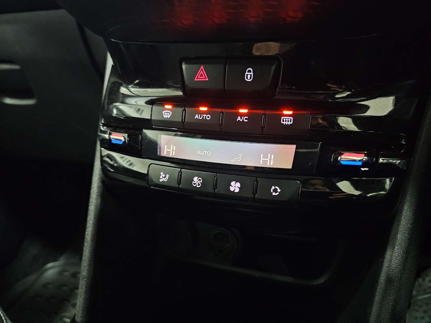 Used Peugeot 2008 2017 for sale - 77477815: Photo 10