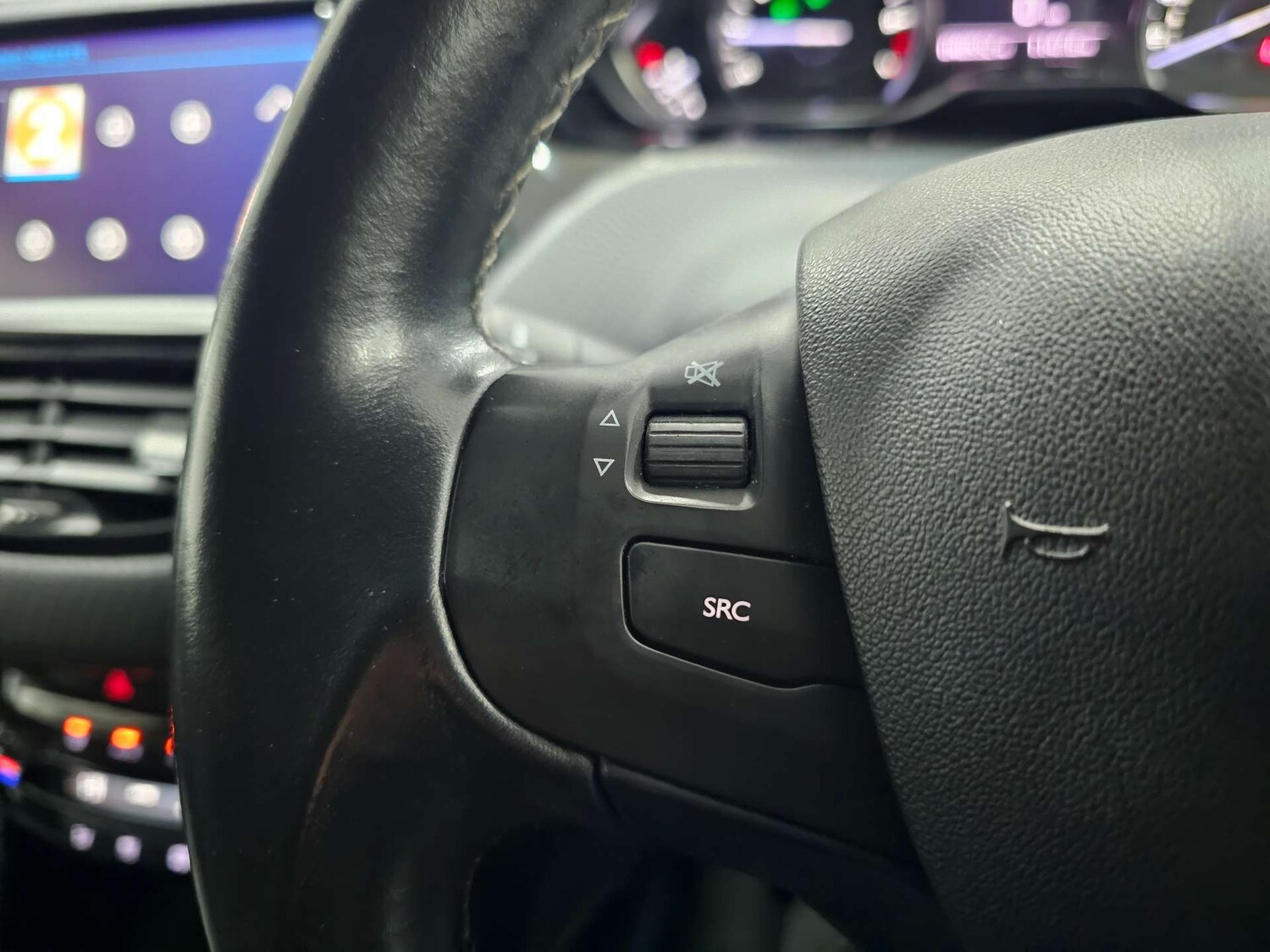 Used Peugeot 2008 2017 for sale - 77477815: Photo 62