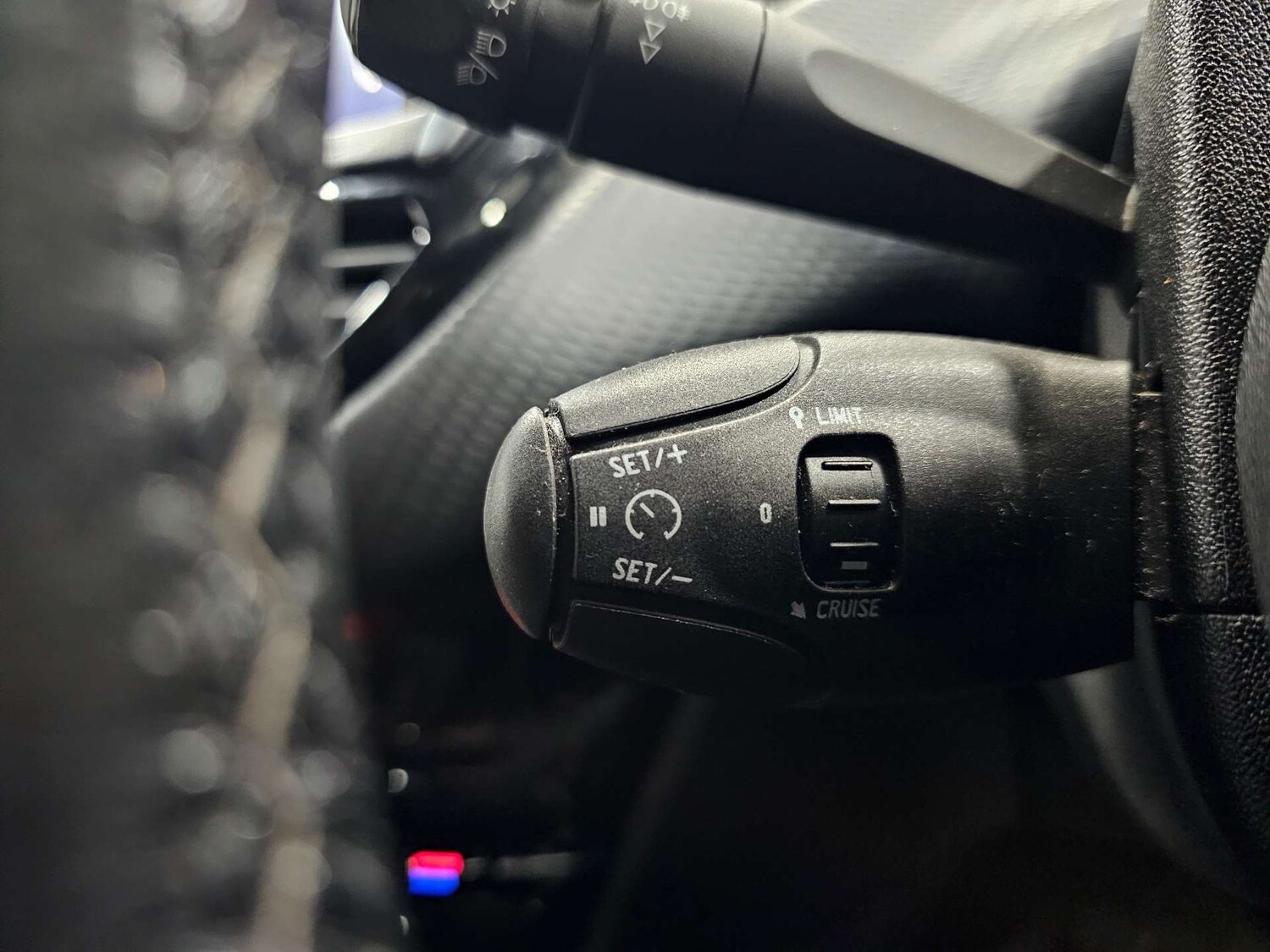 Used Peugeot 2008 2017 for sale - 77477815: Photo 65