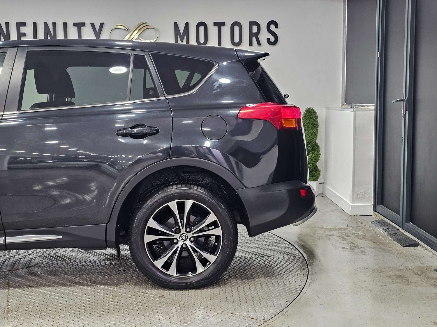 Used Toyota RAV4 2014 for sale - 77544997: Photo 21