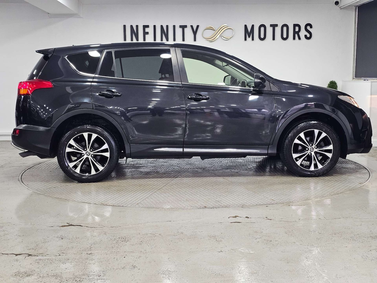 Used Toyota RAV4 2014 for sale - 77544997: Photo 35