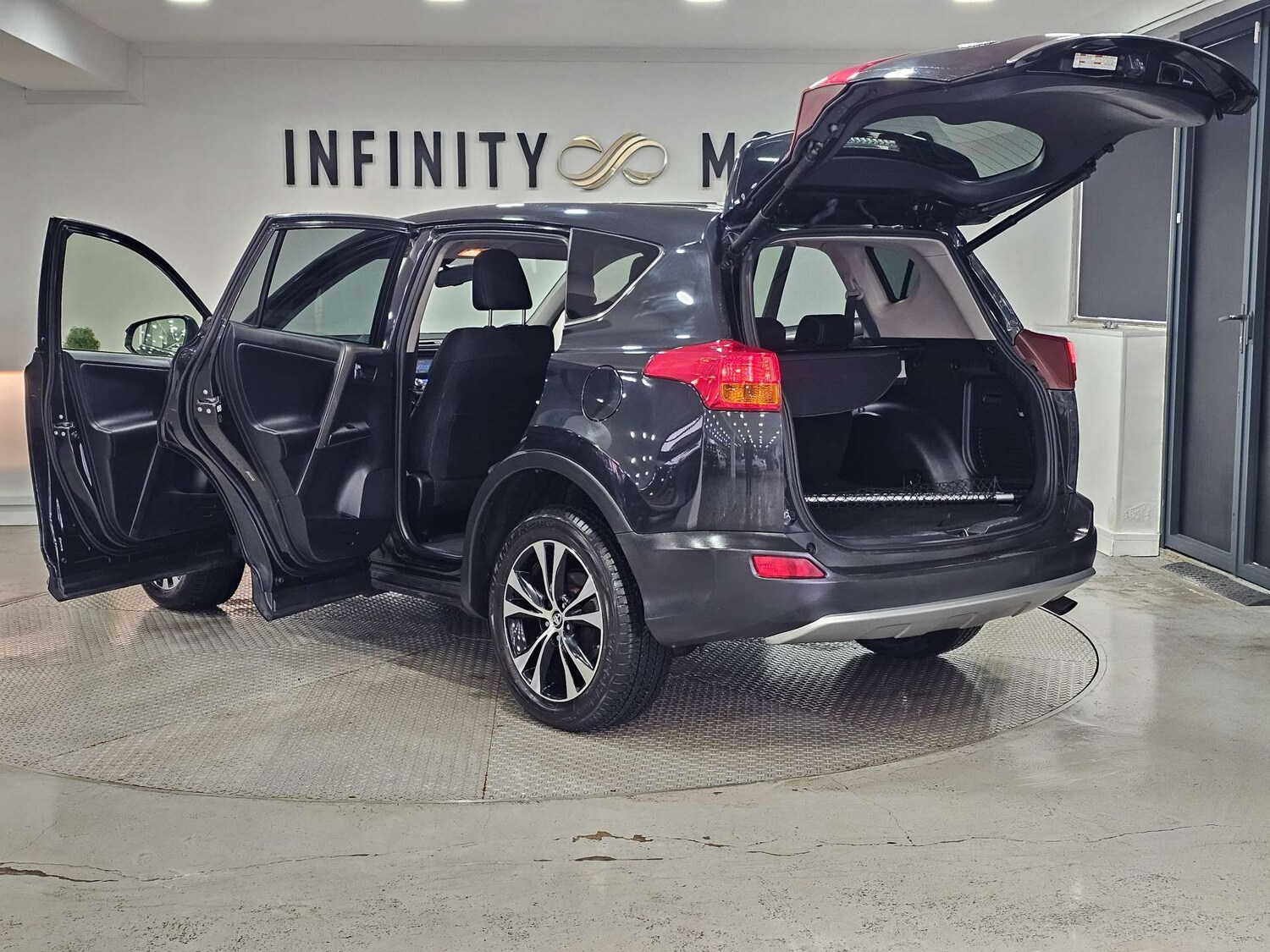 Used Toyota RAV4 2014 for sale - 77544997: Photo 47