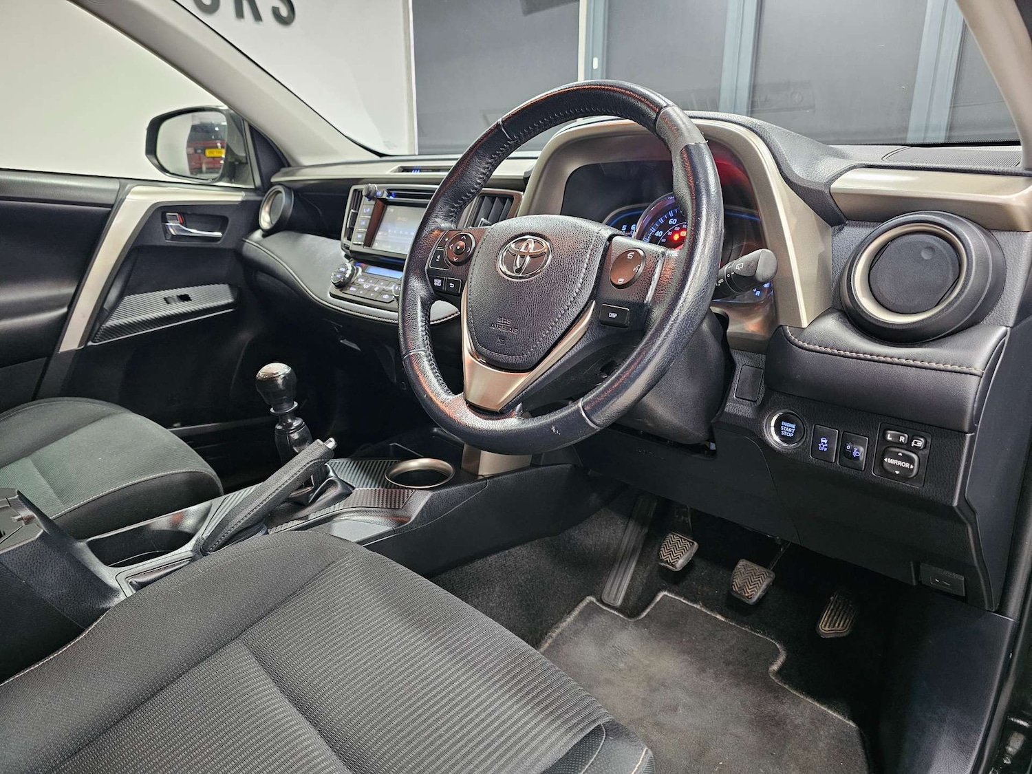 Used Toyota RAV4 2014 for sale - 77544997: Photo 5