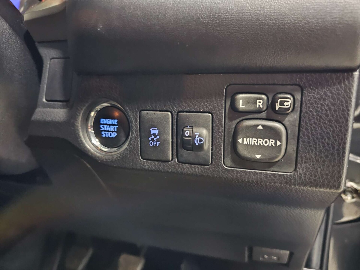 Used Toyota RAV4 2014 for sale - 77544997: Photo 58