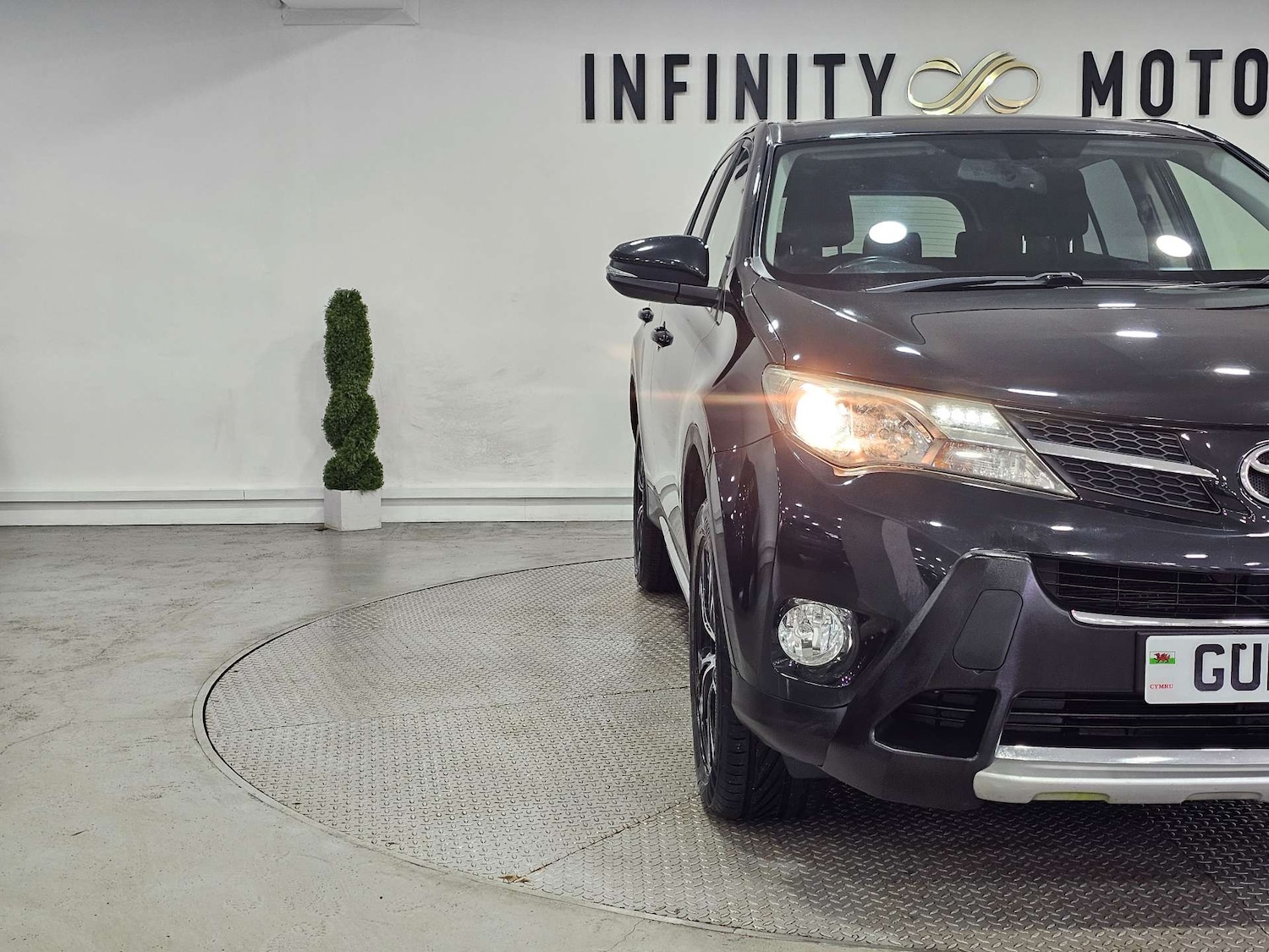 Used Toyota RAV4 2014 for sale - 77544997: Photo 9