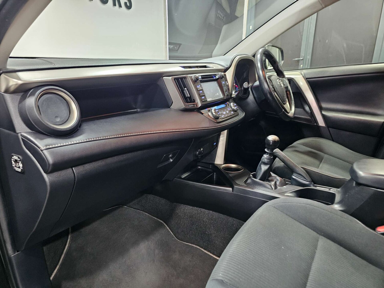 Used Toyota RAV4 2014 for sale - 77544997: Photo 90