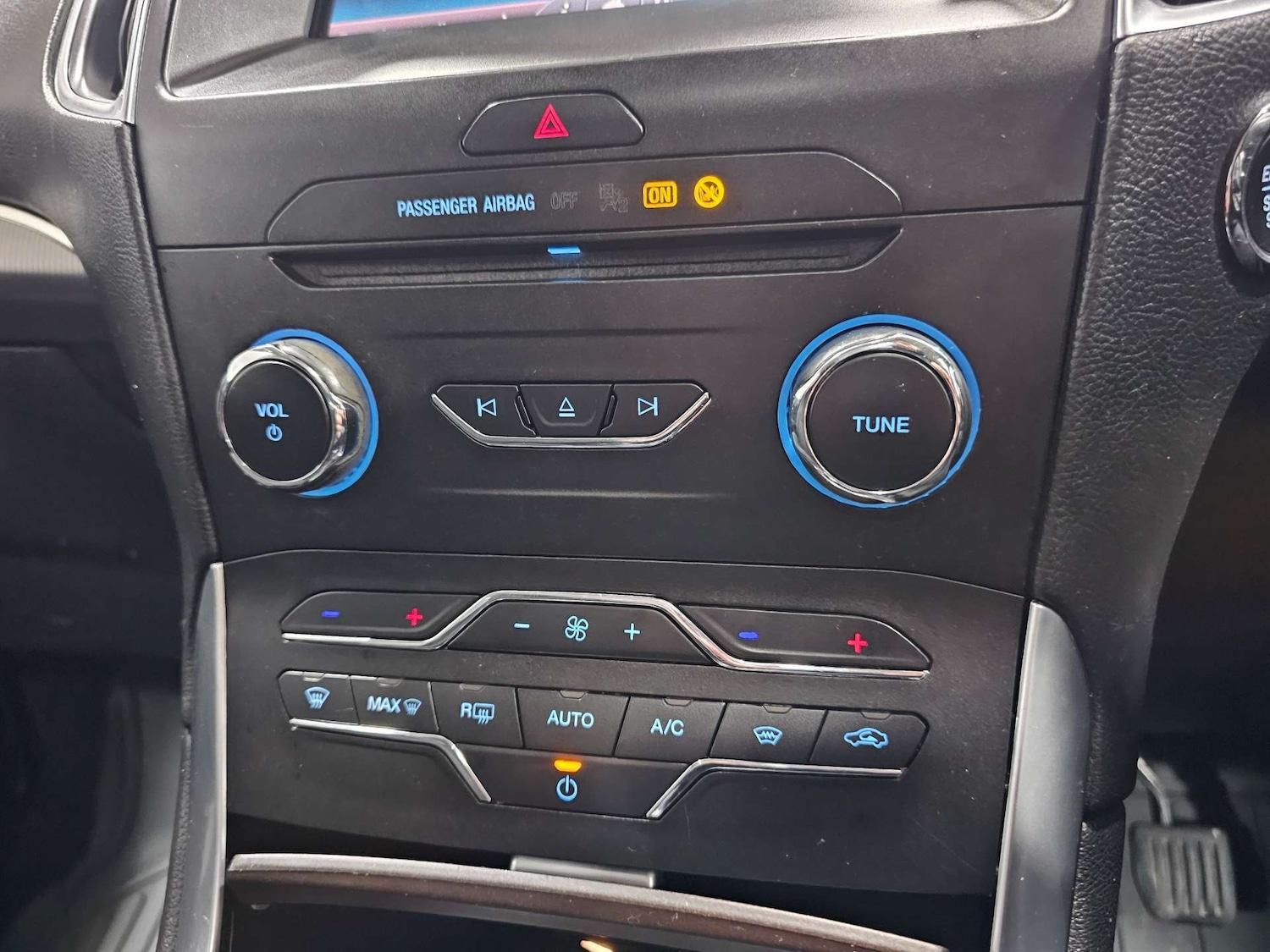 Used Ford S-Max 2015 for sale - 76972415: Photo 10