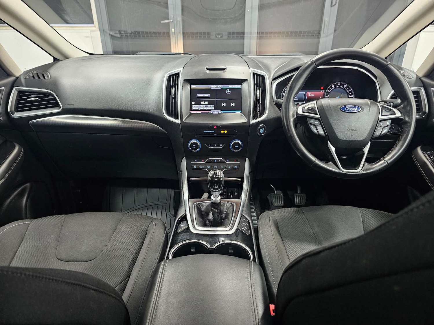 Used Ford S-Max 2015 for sale - 76972415: Photo 15