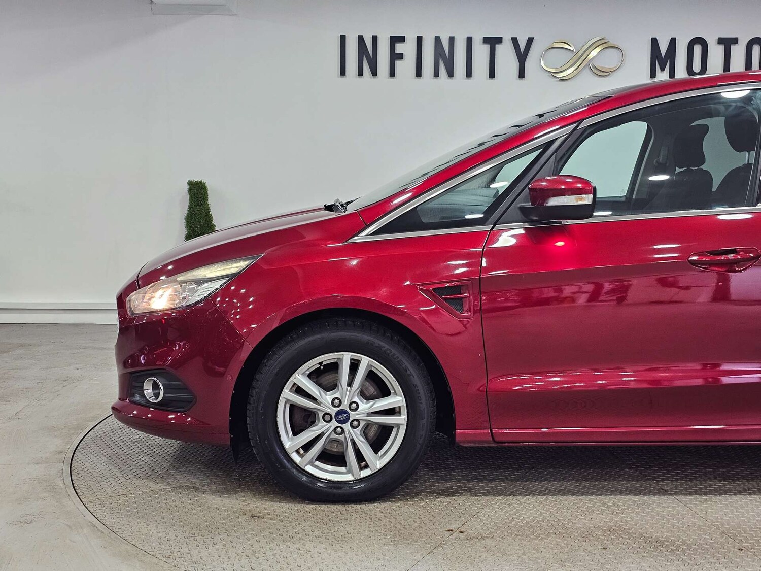 Used Ford S-Max 2015 for sale - 76972415: Photo 22