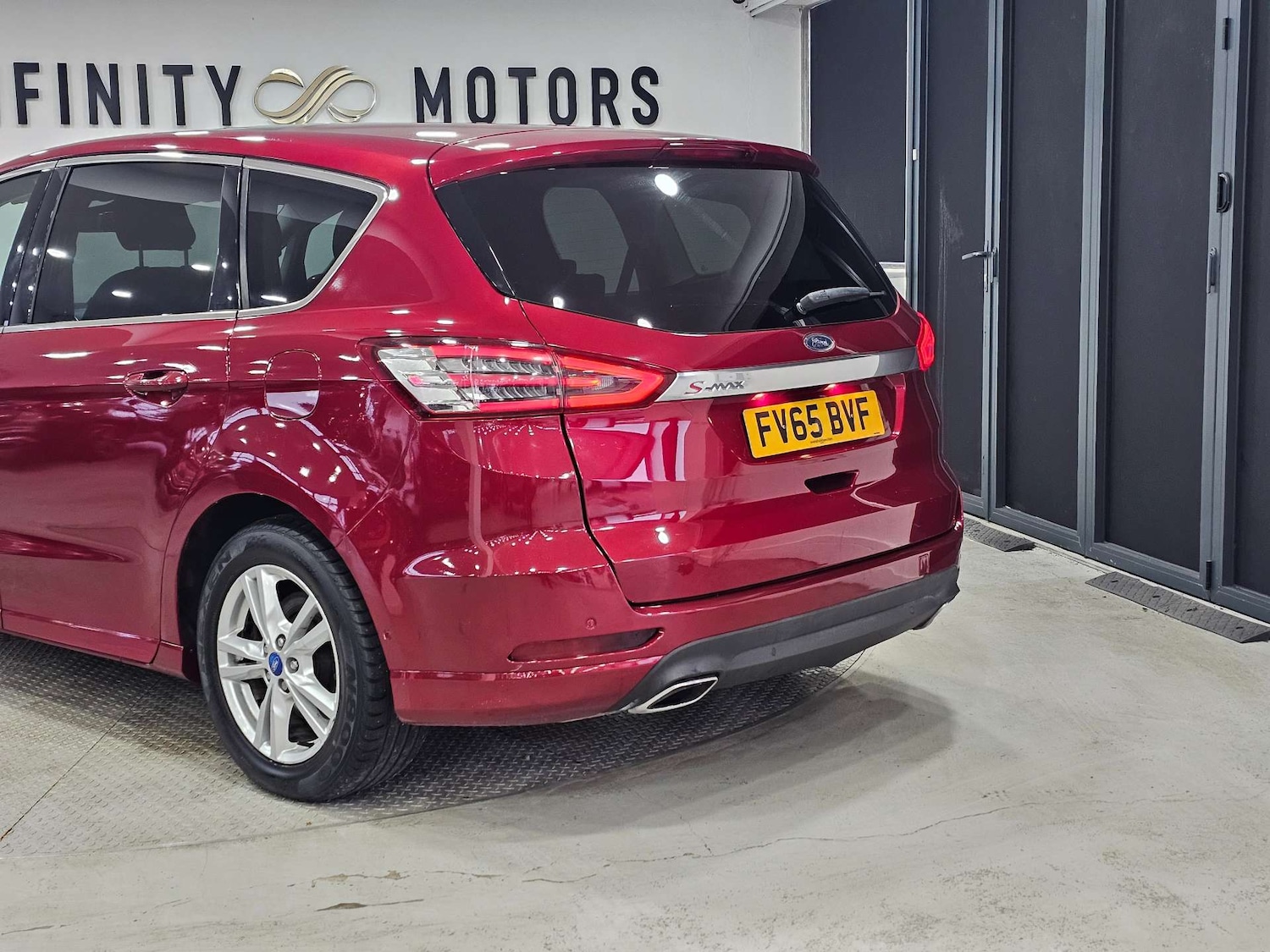 Used Ford S-Max 2015 for sale - 76972415: Photo 28