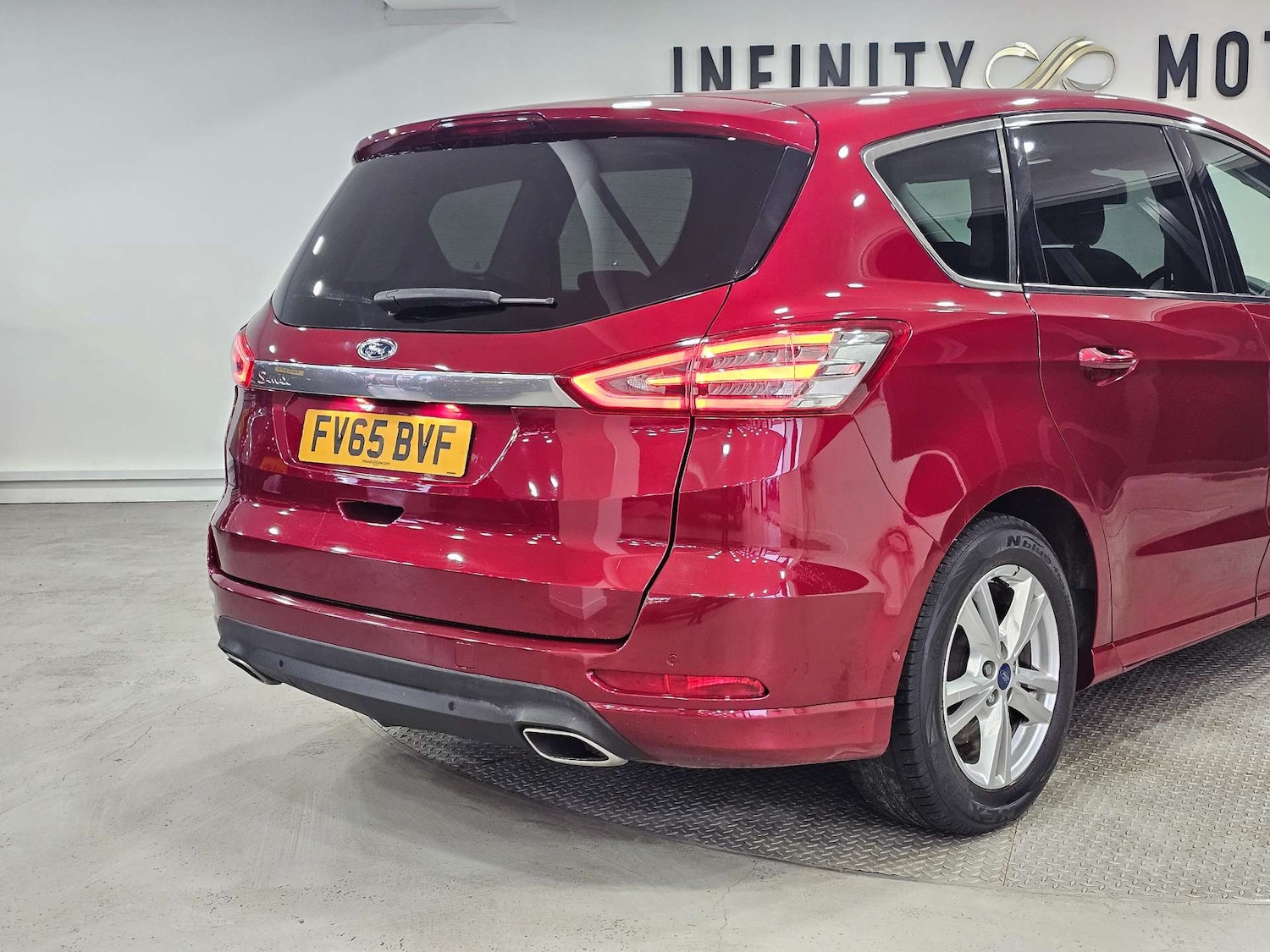 Used Ford S-Max 2015 for sale - 76972415: Photo 34