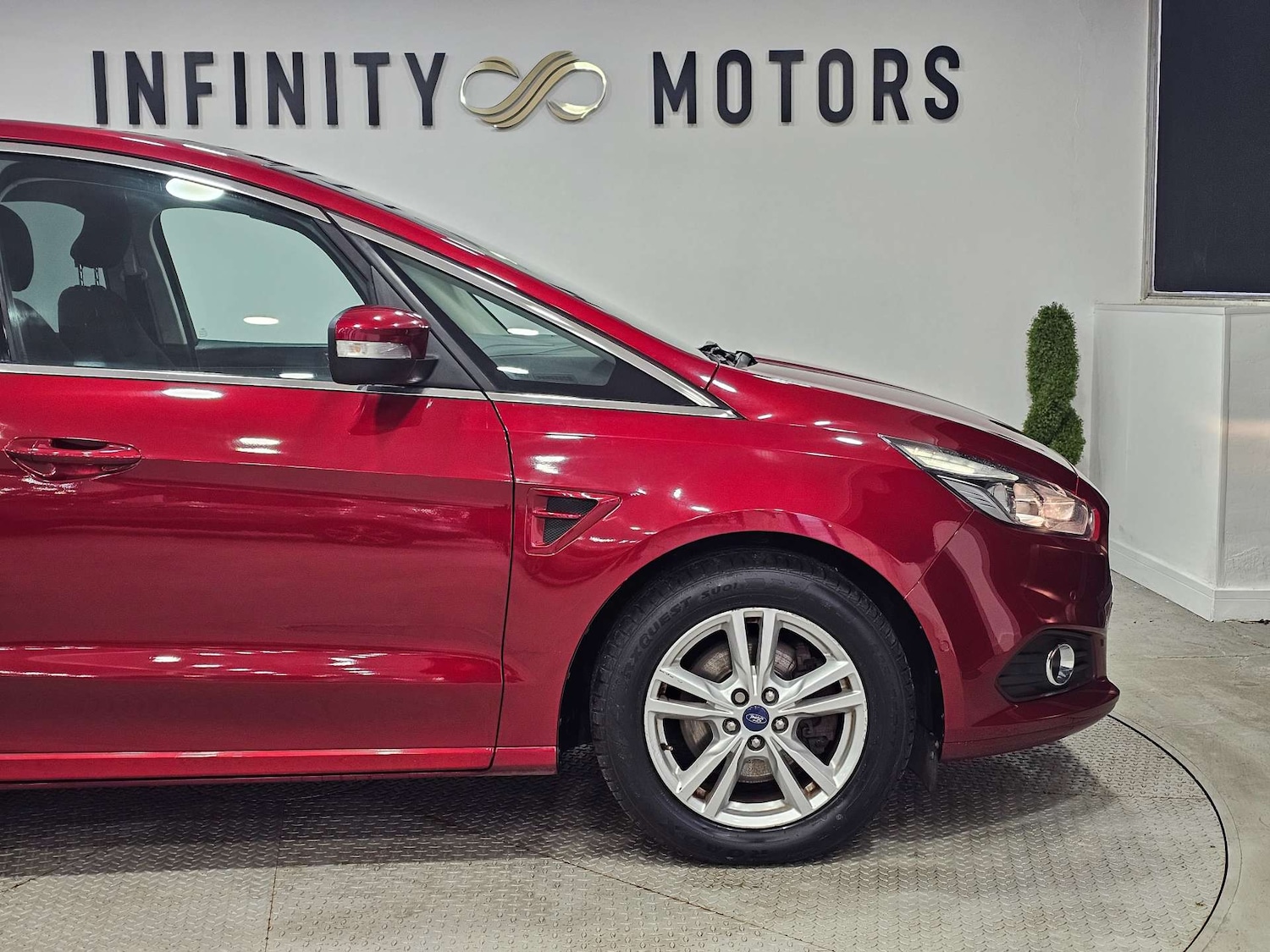 Used Ford S-Max 2015 for sale - 76972415: Photo 36