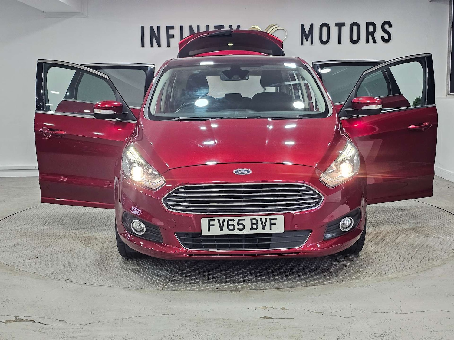 Used Ford S-Max 2015 for sale - 76972415: Photo 45
