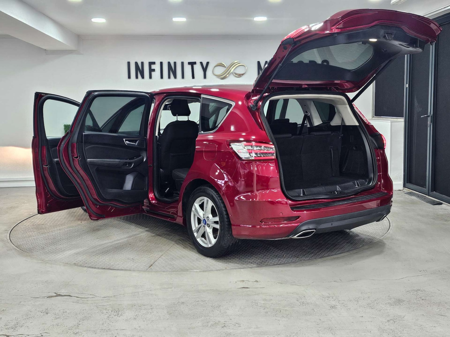 Used Ford S-Max 2015 for sale - 76972415: Photo 48