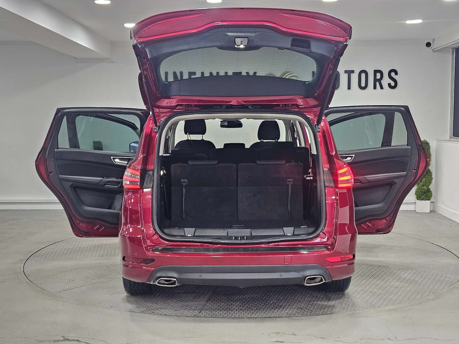 Used Ford S-Max 2015 for sale - 76972415: Photo 49