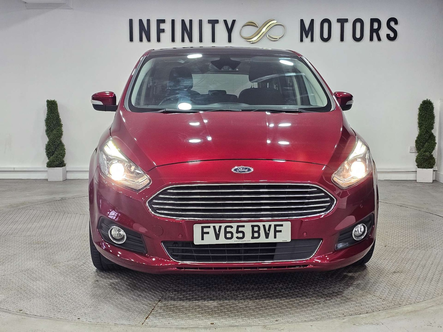 Used Ford S-Max 2015 for sale - 76972415: Photo 6