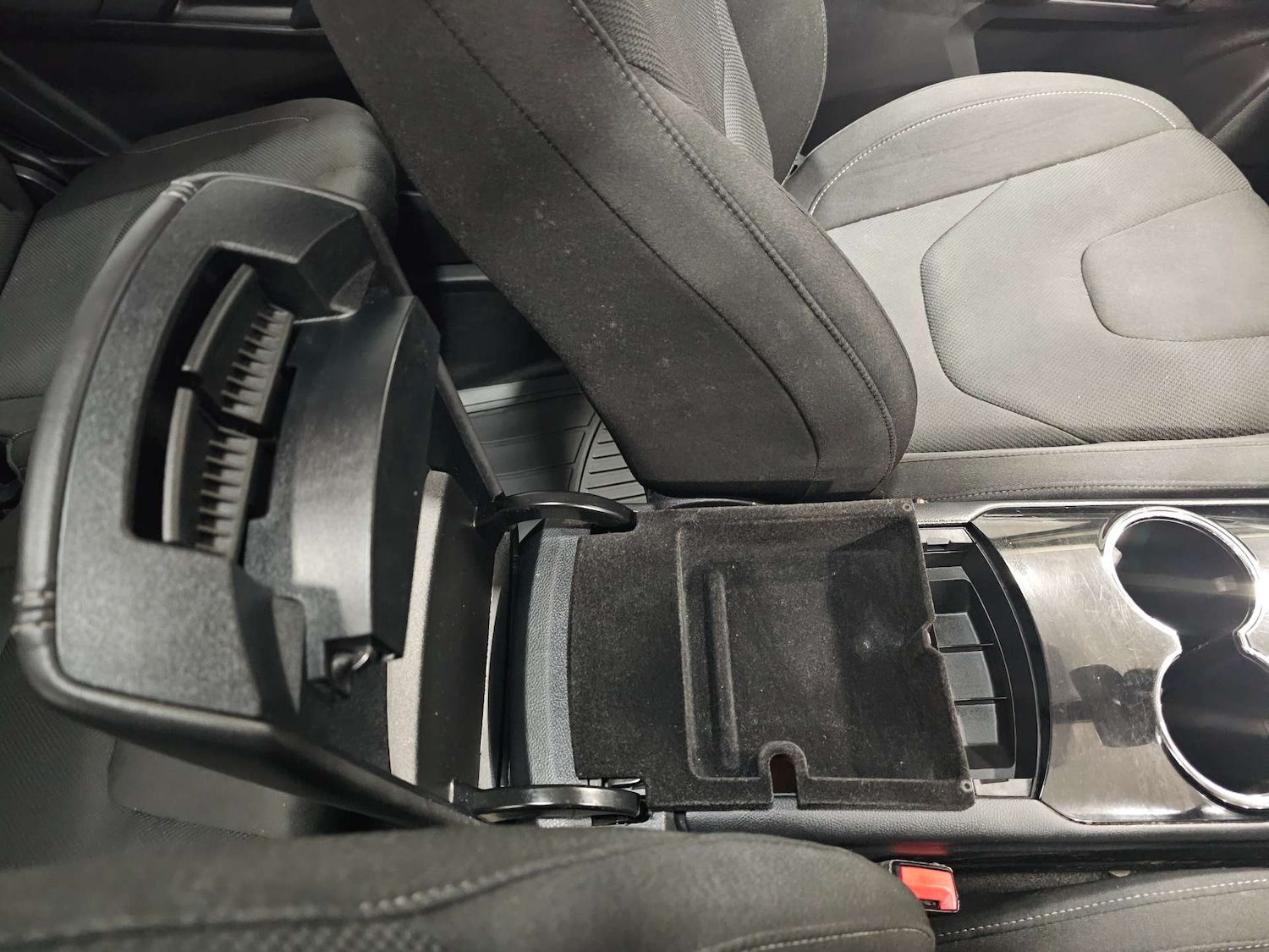 Used Ford S-Max 2015 for sale - 76972415: Photo 65