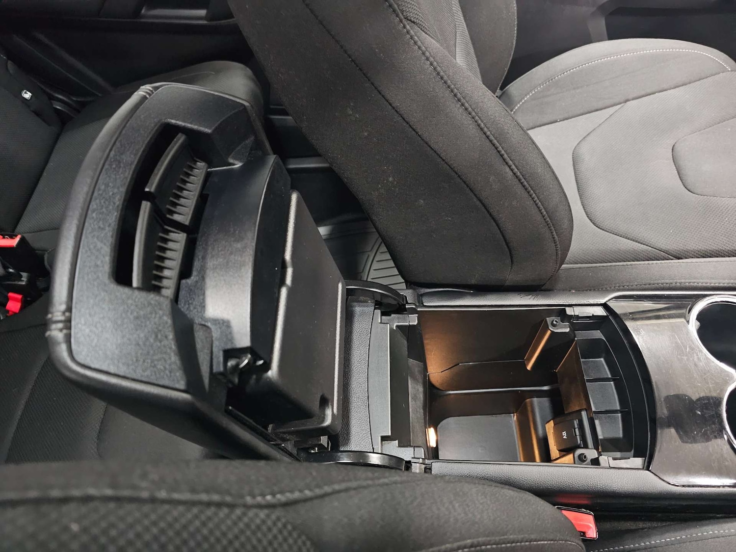 Used Ford S-Max 2015 for sale - 76972415: Photo 66