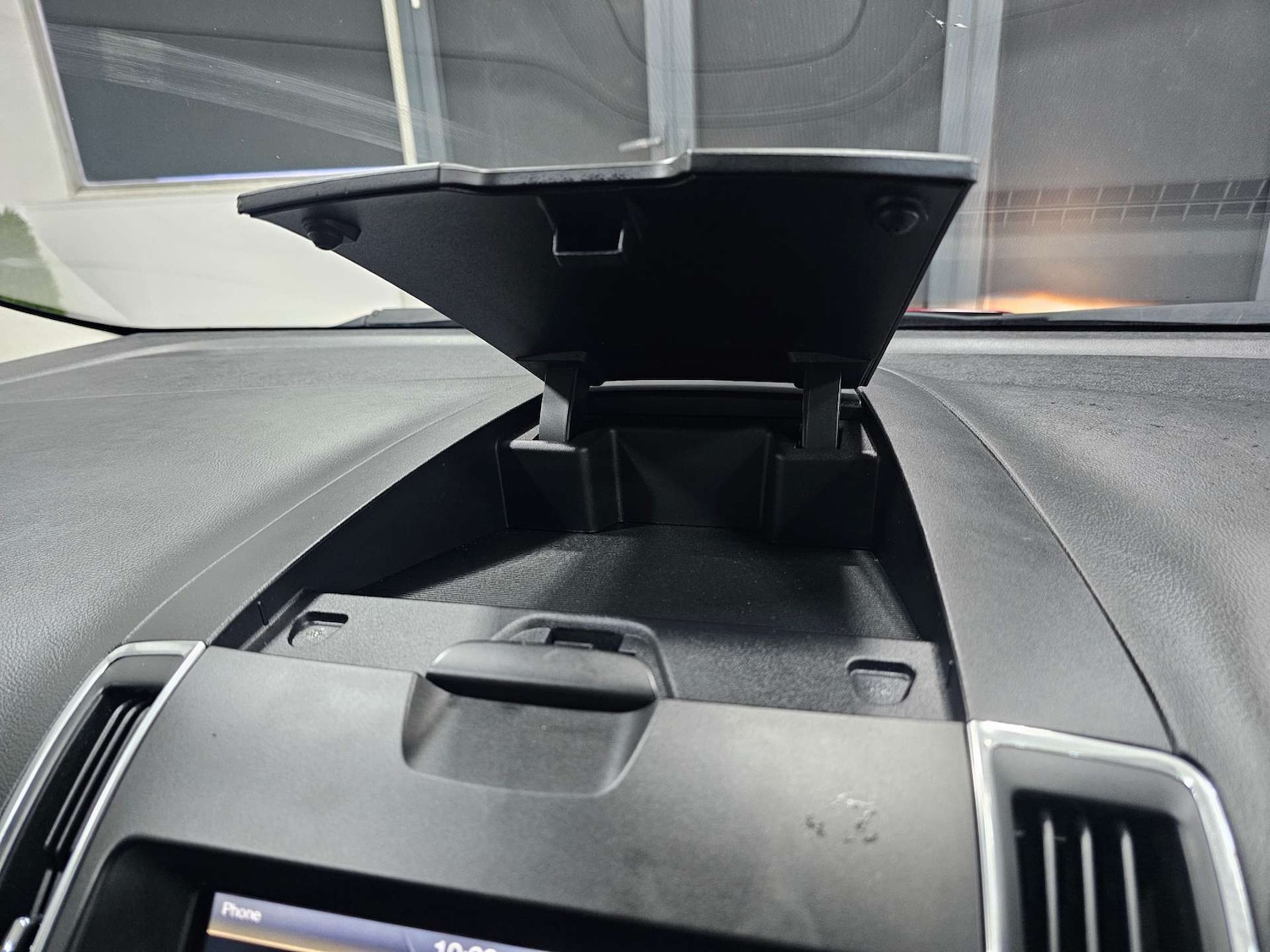 Used Ford S-Max 2015 for sale - 76972415: Photo 74