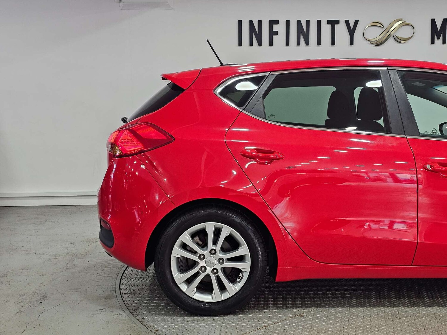 Used Kia Ceed 2015 for sale - 77406150: Photo 32