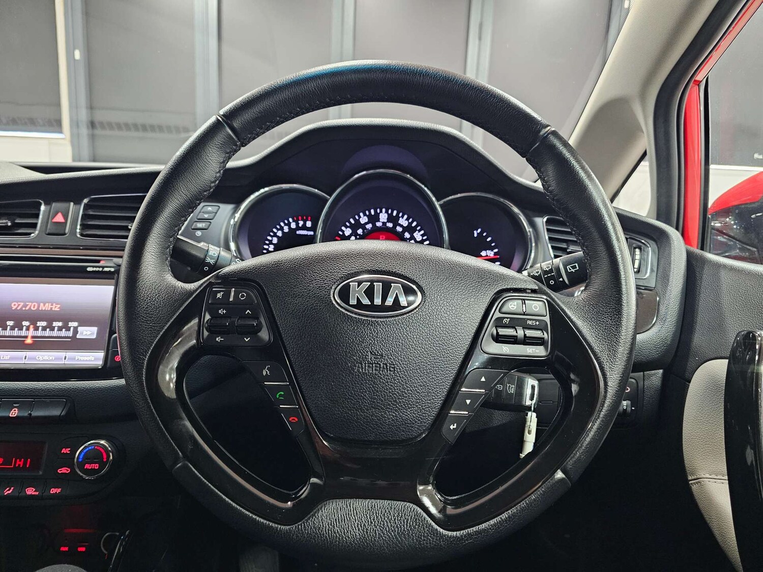 Used Kia Ceed 2015 for sale - 77406150: Photo 7