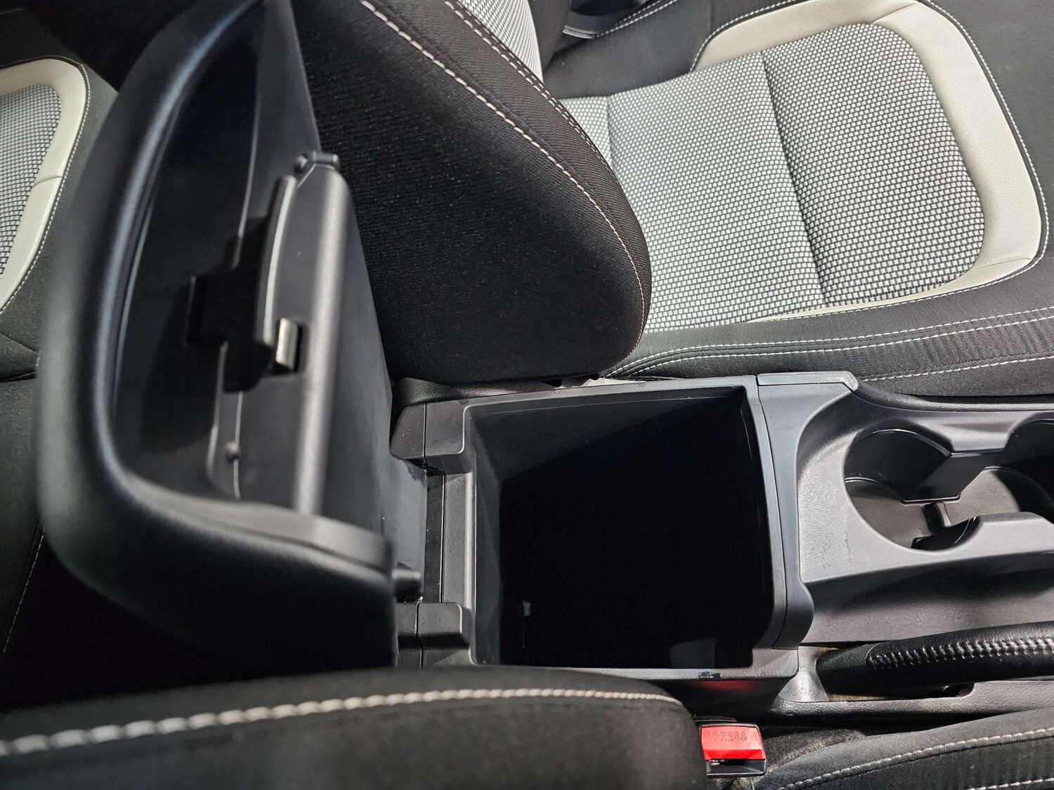 Used Kia Ceed 2015 for sale - 77406150: Photo 77