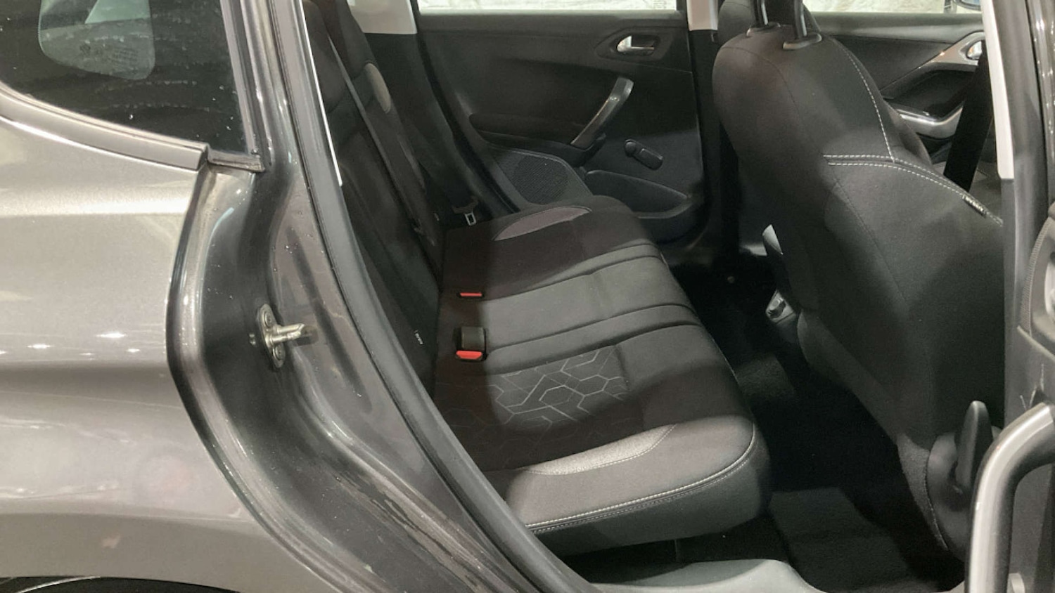 Used Peugeot 2008 2018 for sale - 77022397: Photo 10