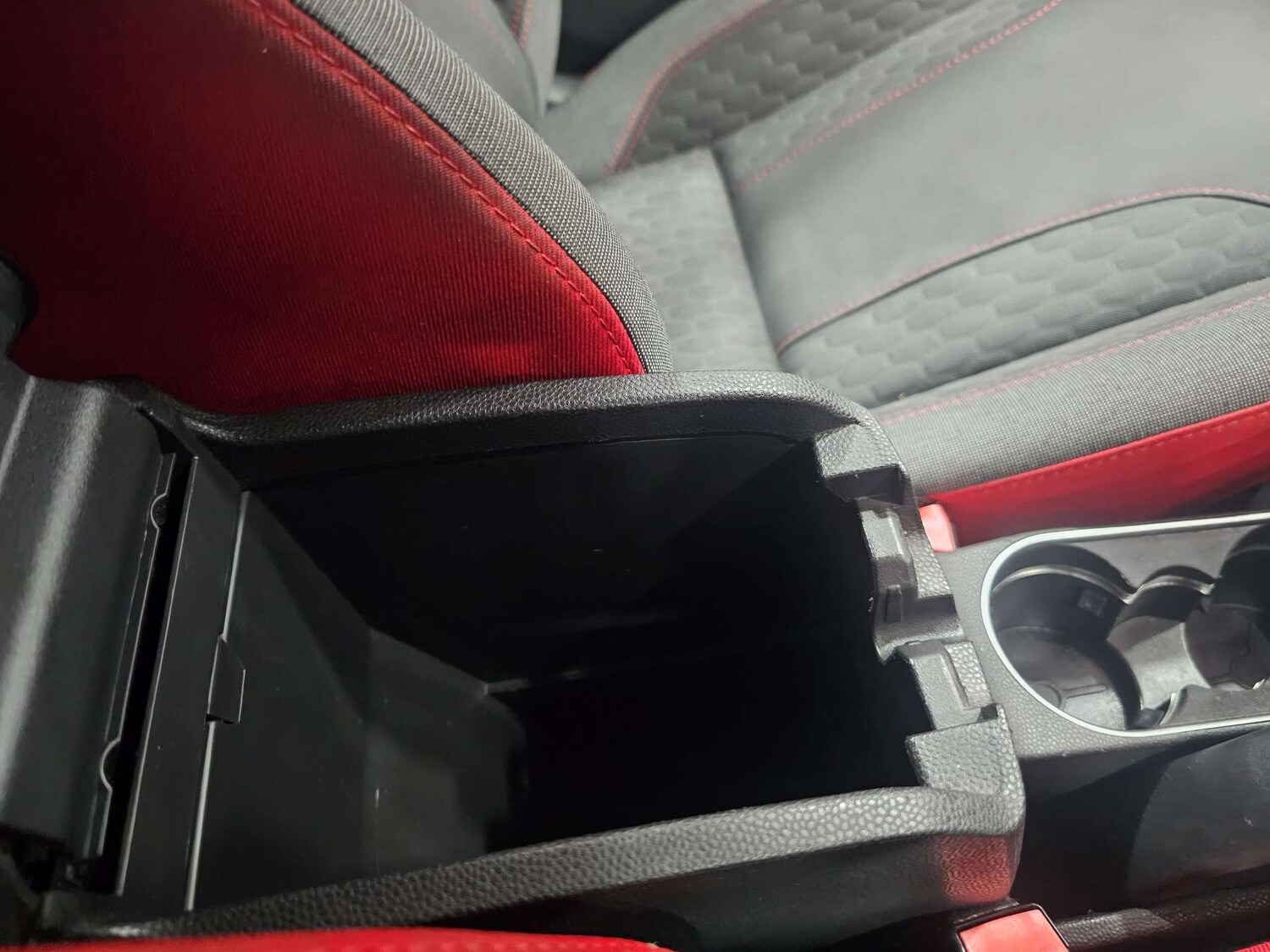 Used Ford Fiesta 2016 for sale - 77477818: Photo 61