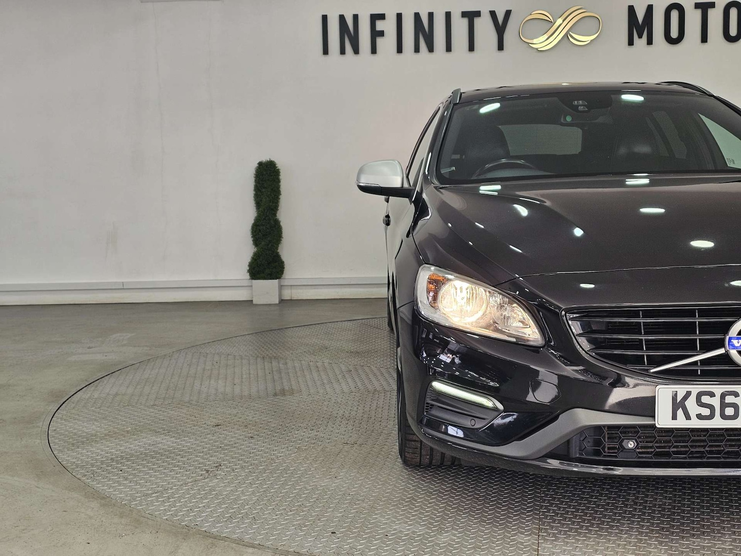 Used Volvo V60 2016 for sale - 77571265: Photo 17