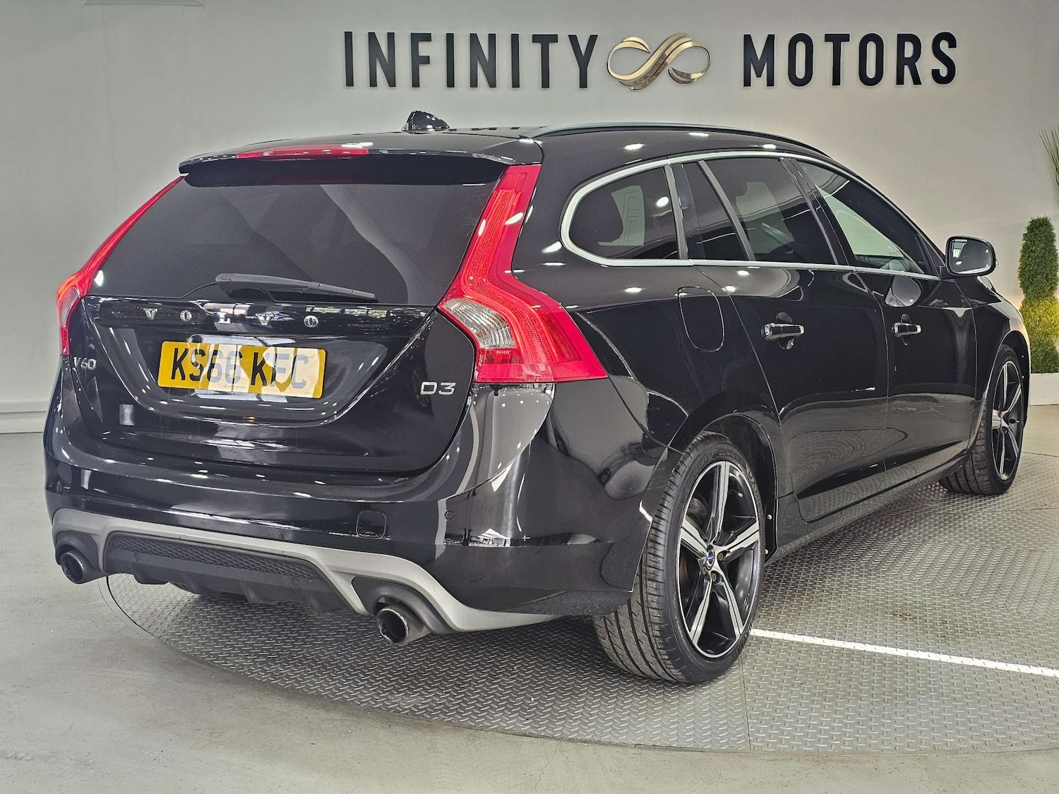 Used Volvo V60 2016 for sale - 77571265: Photo 32