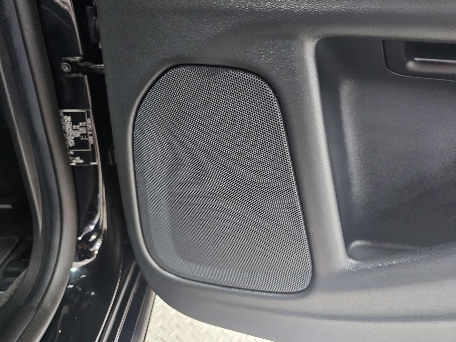 Used Volvo V60 2016 for sale - 77571265: Photo 83