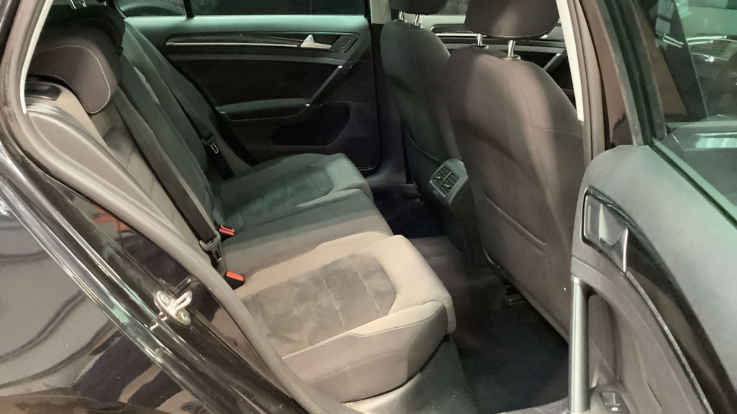 Used Volkswagen Golf 2017 for sale - 77172411: Photo 11