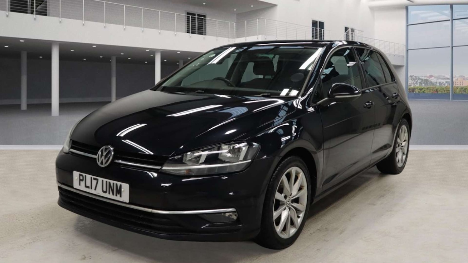 Used Volkswagen Golf 2017 for sale - 77172411: Photo 3