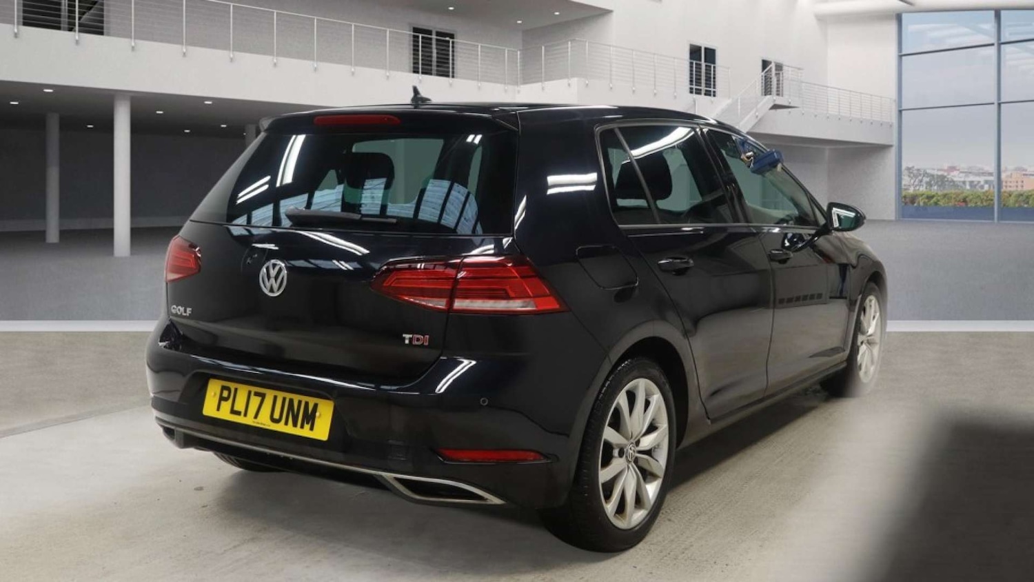 Used Volkswagen Golf 2017 for sale - 77172411: Photo 5