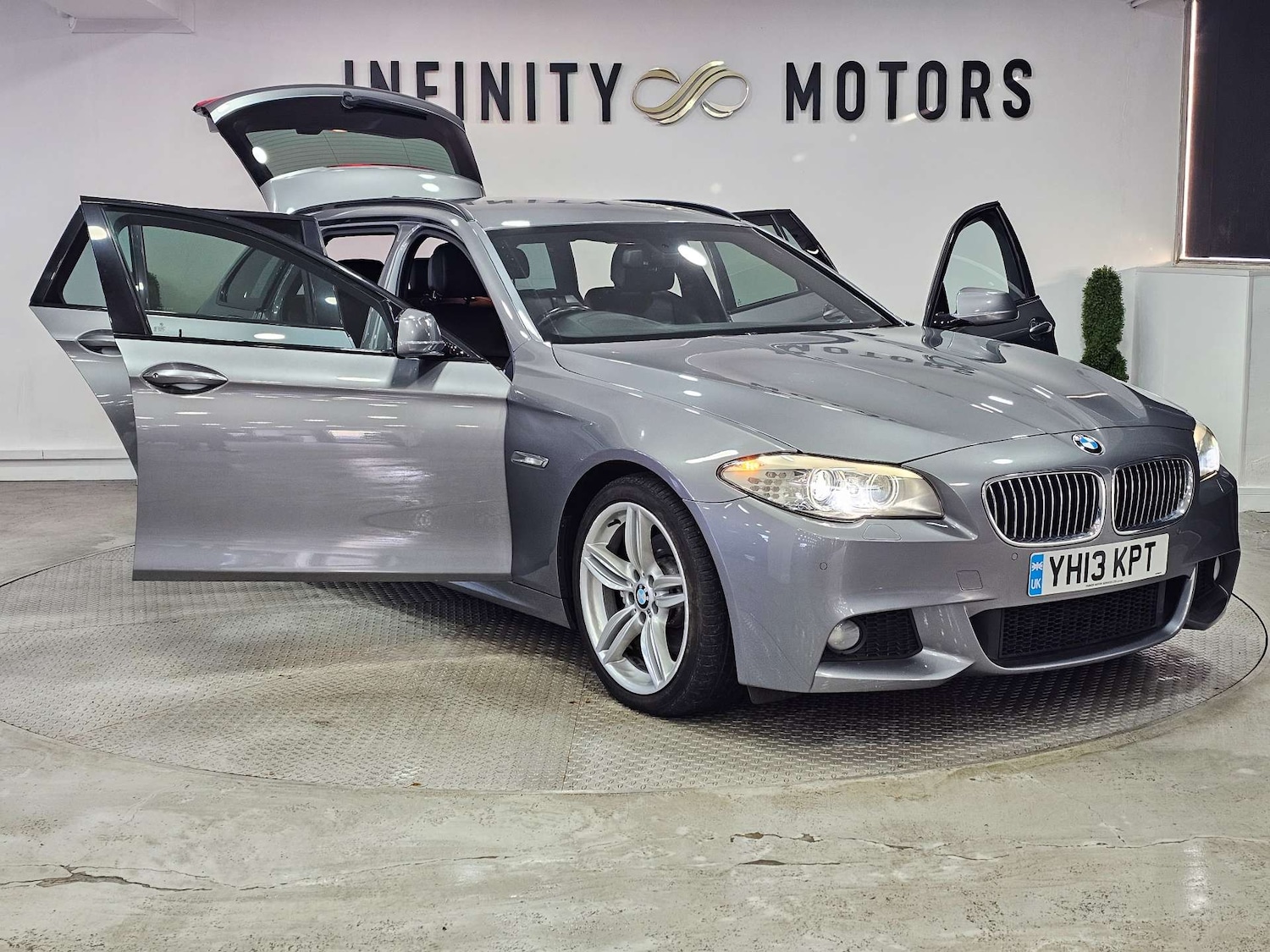 Used BMW 5 Series 2013 for sale - 76972413: Photo 43